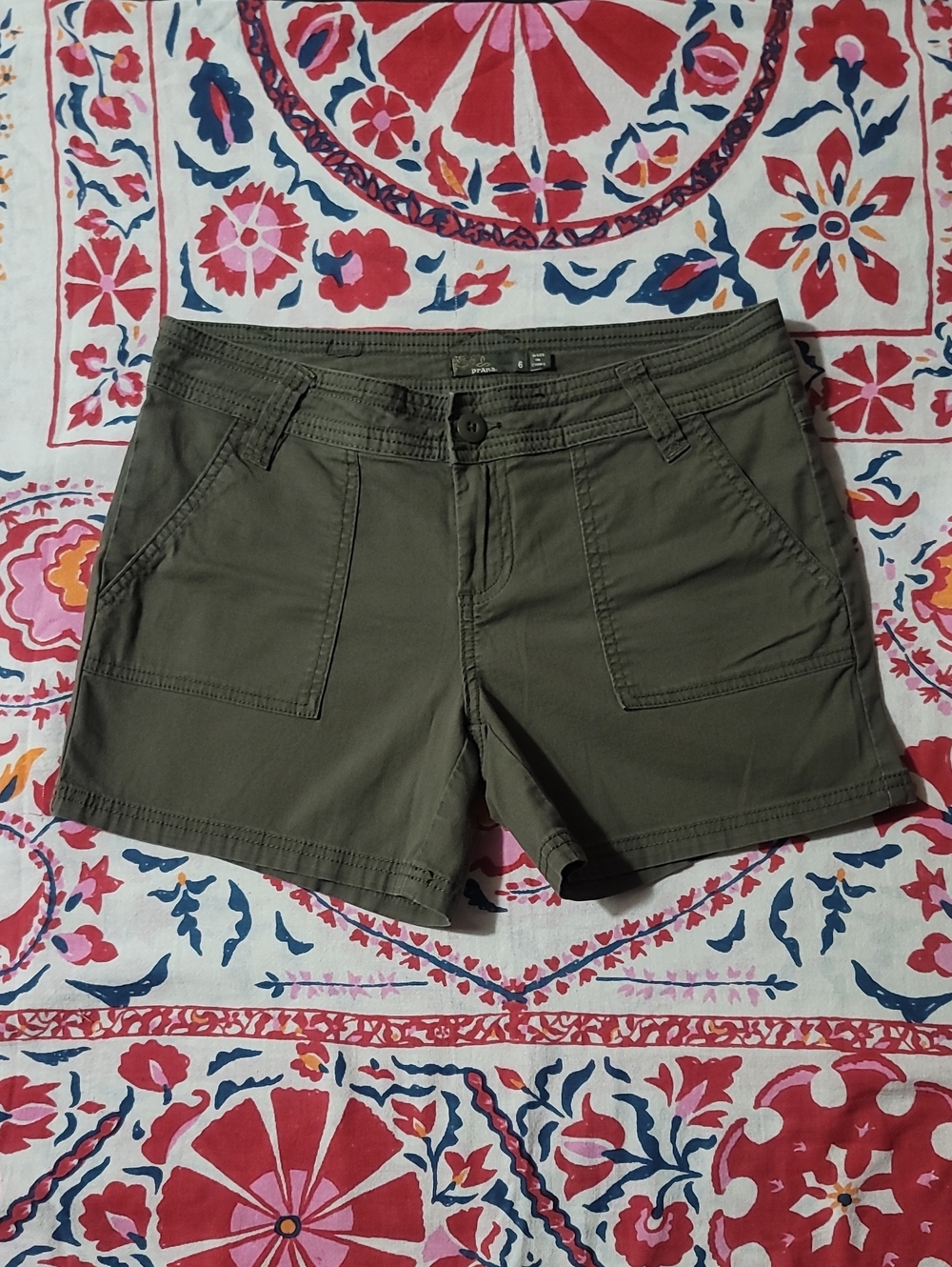 Prana Shorts Women's Sz 6 Utility Cargo In Olive Green.